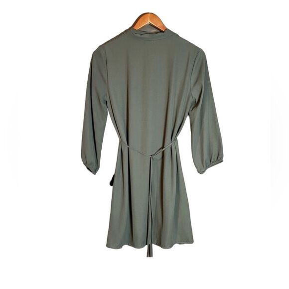 Bar III olive long sleeve dress with pockets! - Picture 10 of 10